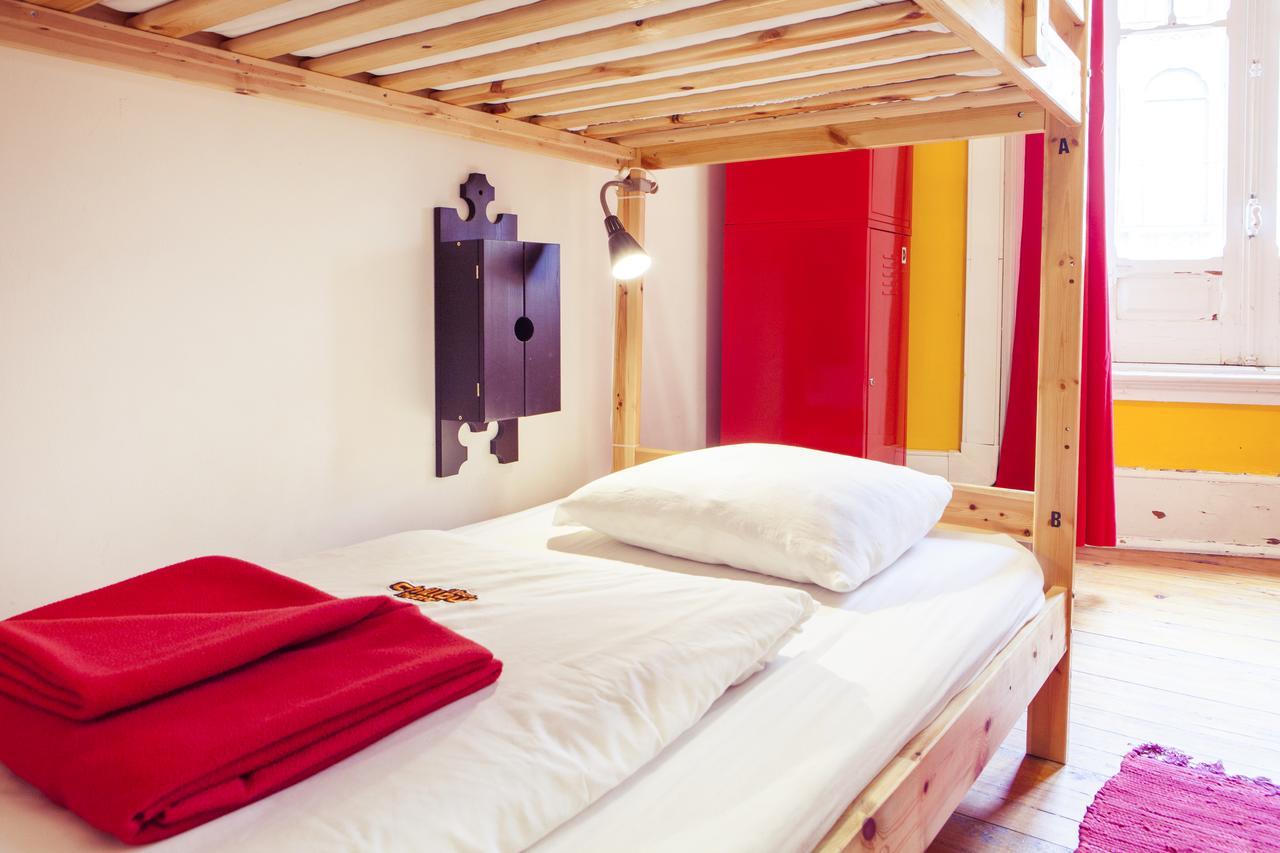 Single Bed 5-Bed Dormitory Room