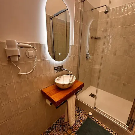 Lisbon Chillout Hostel-2